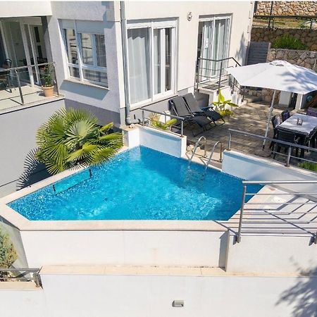 Apartment Sasso Bianco With The Private Pool Нивице Екстериор снимка